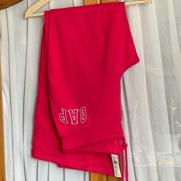 NWT Gap Logo Fleece Pants NWT Size Large Reg / Gap Pink Pants / Pink Soft Pants. - Picture 13 of 14